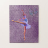 Ballerina in Arabeske-Position in Lila und in Puzzle (Vertikal)