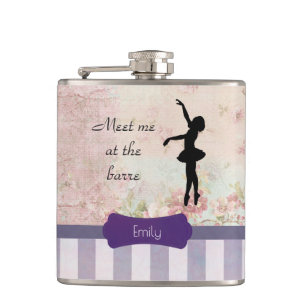 Ballerina Silhouette auf elegantem Vintagem Muster Flachmann