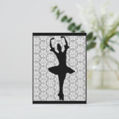 Ballerina-Silhouette auf Herz-Mandala-Hintergrund Postkarte (Stehend Vorderseite)