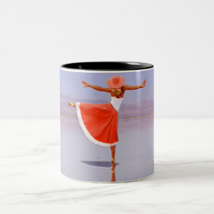 Ballerina Tanz am Strand Zweifarbige Tasse