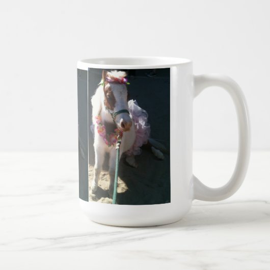 Ballerinaminiaturtrick-Pferdkirsche Kaffeetasse (Rechts)