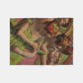 Ballerinas Adjusting Their Dresses (Edgar Degas) Fleecedecke (Vorderseite (Horizontal))
