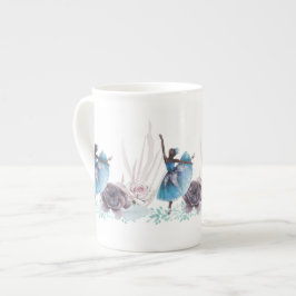 Ballerinas im Konzert mit Rose Porzellantasse