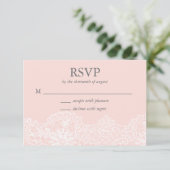 Ballet Pink Lace Wedding RSVP Card Karte (Stehend Vorderseite)