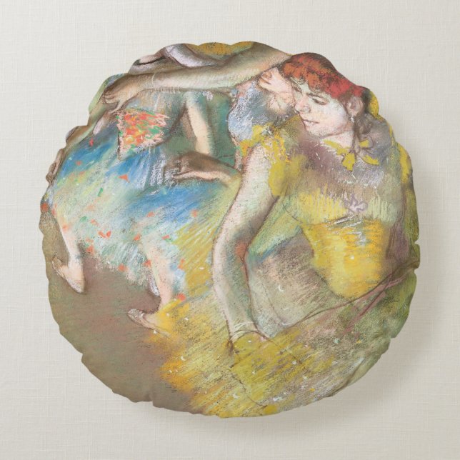 Balletttänzer auf der Bühne von Edgar Degas Rundes Kissen (Vorderseite)