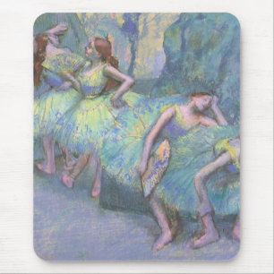 Balletttänzerinnen in den Kulissen von Edgar Degas Mousepad