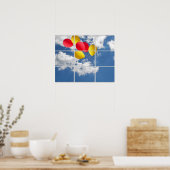 Ballonbukett im Himmel durch Fenster Poster (Küche)