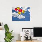 Ballonbukett im Himmel durch Fenster Poster (Heimbüro)