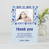 Balloon Blue Kid's Foto Geburtstag Dankeskarte (Stehend Vorderseite)