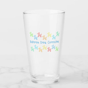 Balloon Dog Crossing Glas