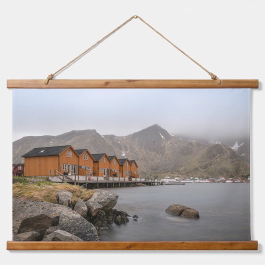 Ballstad Lofoten Wandteppich Mit Holzrahmen (Vorne)