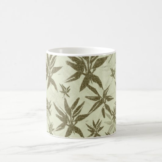 Bamboo auf Beige Bleche - nahtloses Oberflächenmus Kaffeetasse (Mittel)