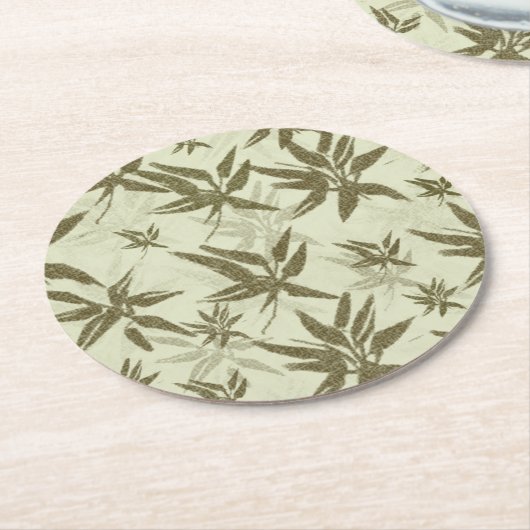 Bamboo auf Beige Bleche - nahtloses Oberflächenmus Runder Pappuntersetzer (Angewinkelt)