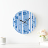 Bambooey Bamboo Stripe in Blue Porcelain Große Wanduhr (Zuhause)