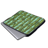 Bambuswald auf hellblau laptopschutzhülle (Vorne Knopf)