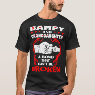 Bampy und Enkelin-Bindung, die kippen, sind T-Shirt