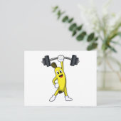 Banana bei Strandtraining mit Barbell Postkarte (Stehend Vorderseite)