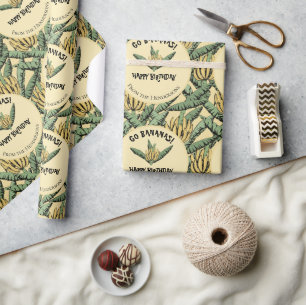 Bananen aus tropischem Gelb und Happy Birthday Ban Geschenkpapier