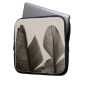 Bananenbaum-Blätter in Sepia Laptopschutzhülle (Vorderseite Links)