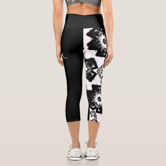 Band eins Kaleidoskop Art zwölf Capri Leggings (Rückseite)