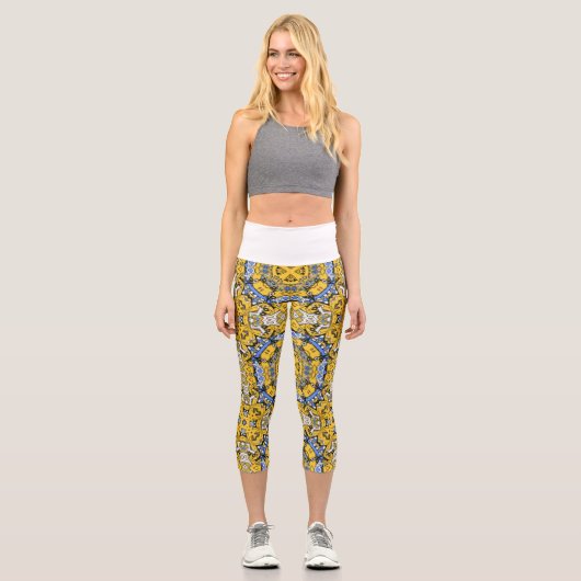 Band elf Kaleidoskop Art 3 Capri Leggings (Vorderseite)