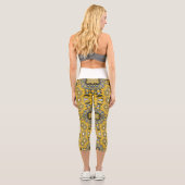 Band elf Kaleidoskop Art vier Capri Leggings (Rückseite)