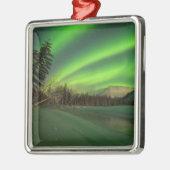 Banded Aurora Ornament Aus Metall (Links)