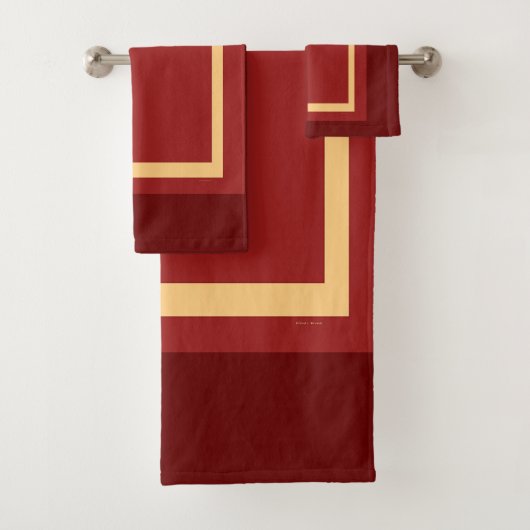 BANDED CREME ON DARK RED BADHANDTUCH SET (Insitu)