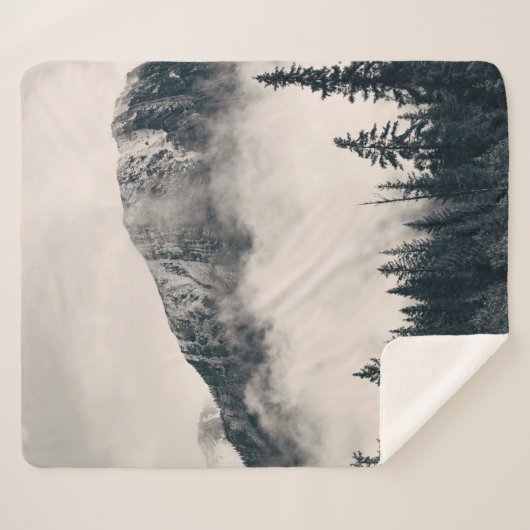 Banff Nationalpark nebelige Berge und Wälder in Sherpadecke (Vorderseite (Horizontal))