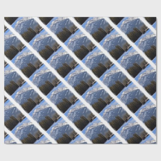 Banff Wolf im Winter mit Mt Kaskade Geschenkpapier (Flach)