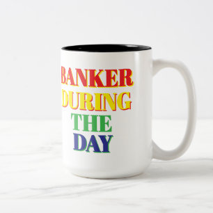 Banker während der Tasse