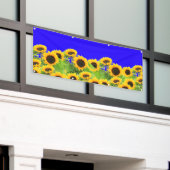 Banner mit gelben Sonnenblumen (Äußeres Gebäude)