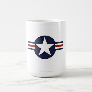 Banner mit US-Luftwaffe-Insigne aus dem Zweiten We Kaffeetasse