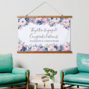 Banner zur botanischen Verlobung von Navy Blue Pin Wandteppich Mit Holzrahmen