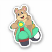 Bär als Biker mit Scooter.PNG Aufkleber (Vorderseite)