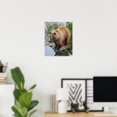 Bär an einem See Poster (Heimbüro)