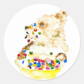 Bär, der Müsli isst Runder Aufkleber (Vorderseite)