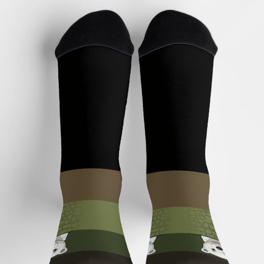 Bär, der über die Mauer schaut, Deep Forest Socken (Oben)