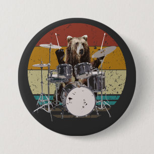 Bär Drummler spielt Schlagzeug rund Button