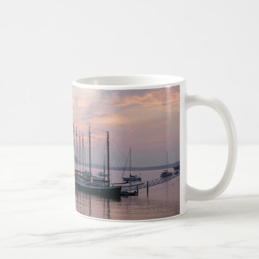 Bar Harbour Ships at Sunrise II Kaffeetasse (Rechts)