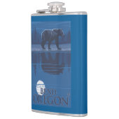 Bär im Mondschein - Biegung, Oregon Flachmann (Links)