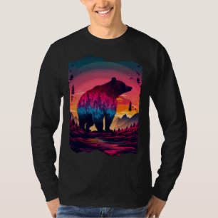 Bär in der Natur mit Bergen und Bäumen Farbige A T-Shirt