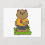 Bär mit Blume Postkarte (Vorderseite)