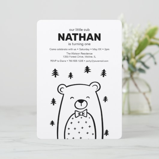 Bär mit Bow-Krawatte, Geburtstag Einladung (Stehend Vorderseite)