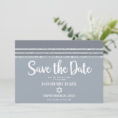 Bar Mitzvah Bold Modern Gray Silver Tallit Script Save The Date (Stehend Vorderseite)