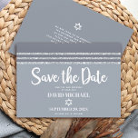Bar Mitzvah Bold Modern Gray Silver Tallit Script Save The Date<br><div class="desc">Achten Sie darauf, dass alle Ihre Freunde und Verwandten den Meilenstein Ihres Sohnes Bar Mitzvah feiern können! Versenden Sie diese coole, einzigartige, moderne, personalisierte "Save the Date" Anzeigenkarte. Fett, weiße Schrift Typografie, Star of David, und ein weich grauer und silberner Glitzer gestreift tallit inspirierte grafische Overlay ein einfaches, leichteres, weiches...</div>
