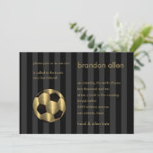 Bar Mitzvah Gold und Black Soccer Ball Einladung (Stehend Vorderseite)