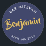 BAR MITZVAH Gönnen modernen marineblauen Imitaten  Runder Aufkleber<br><div class="desc">durch kat massieren Sticker Siegel für Ihr Kind Bar Mitzvah - verwenden Sie als Umschlag Aufkleber oder Gefallen,  um den Empfang zu verkleiden.</div>