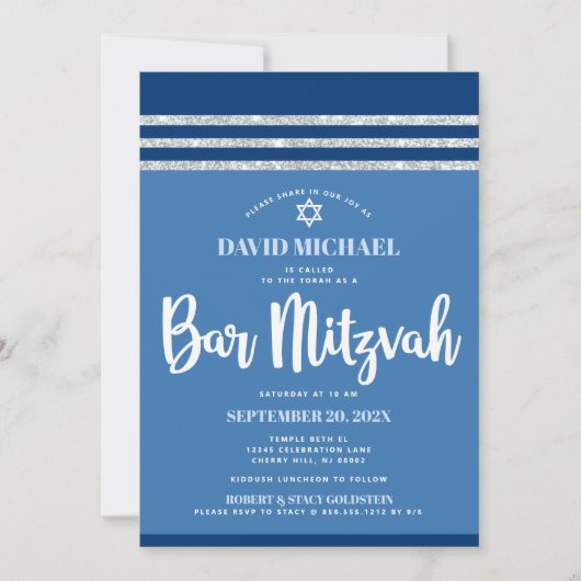 Bar Mitzvah Modern Blue Silver Tallit Bold Script Einladung (Vorderseite)