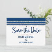 Bar Mitzvah Modern Navy Blue Silver Tallit Script Save The Date (Stehend Vorderseite)